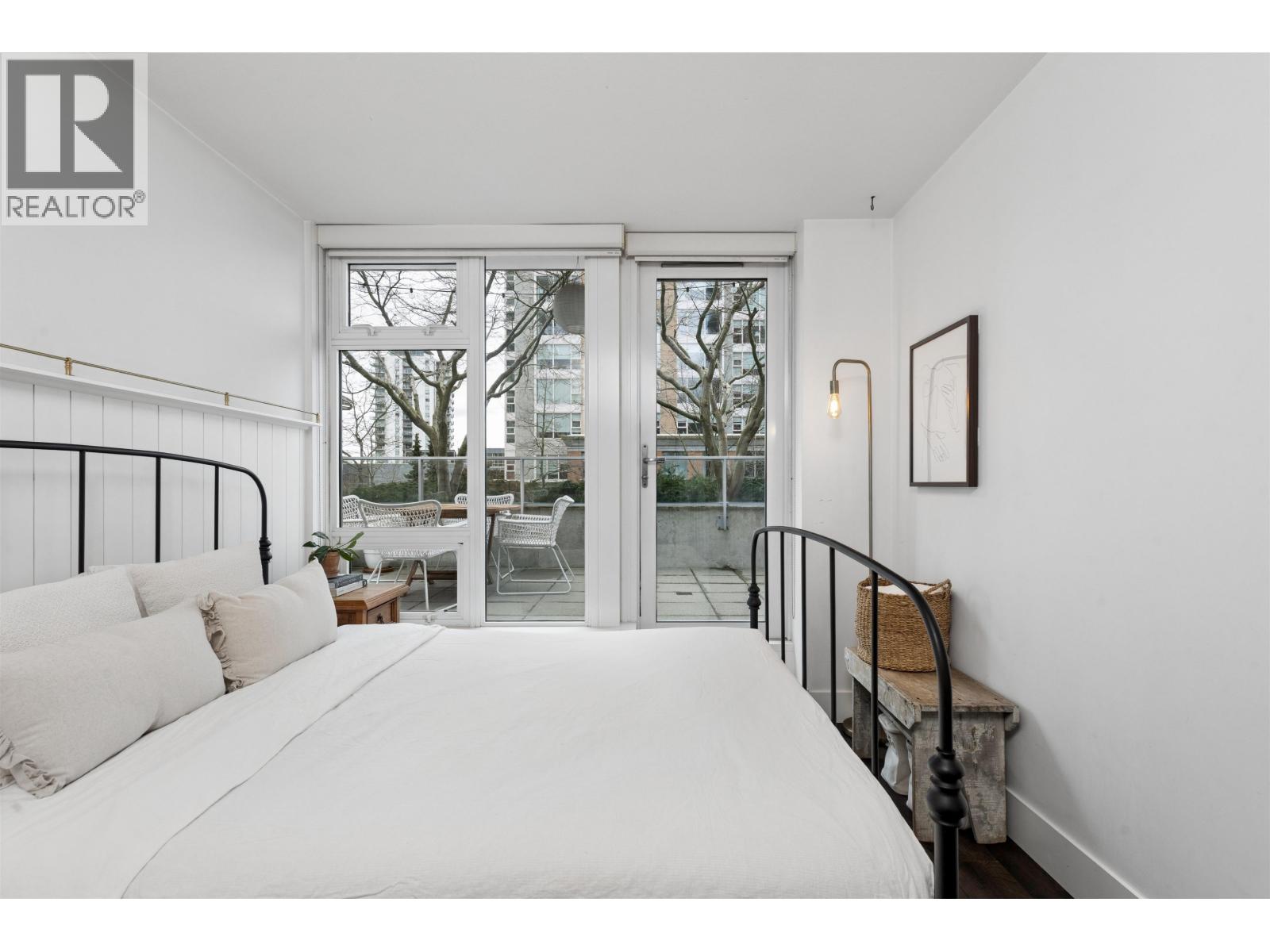 303 150 W 15th Street, North Vancouver, British Columbia  V7M 1R5 - Photo 21 - R3104755