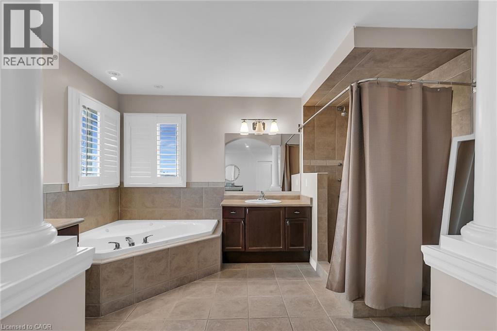 956 Banffshire Court, Kitchener, Ontario  N2R 1W8 - Photo 24 - 40816216