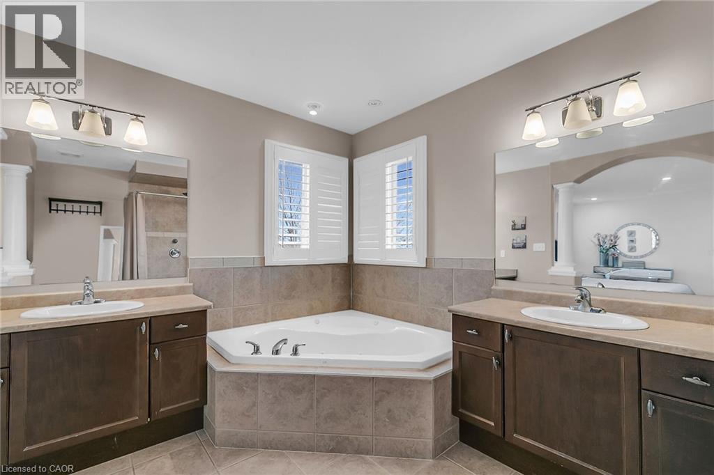 956 Banffshire Court, Kitchener, Ontario  N2R 1W8 - Photo 25 - 40816216