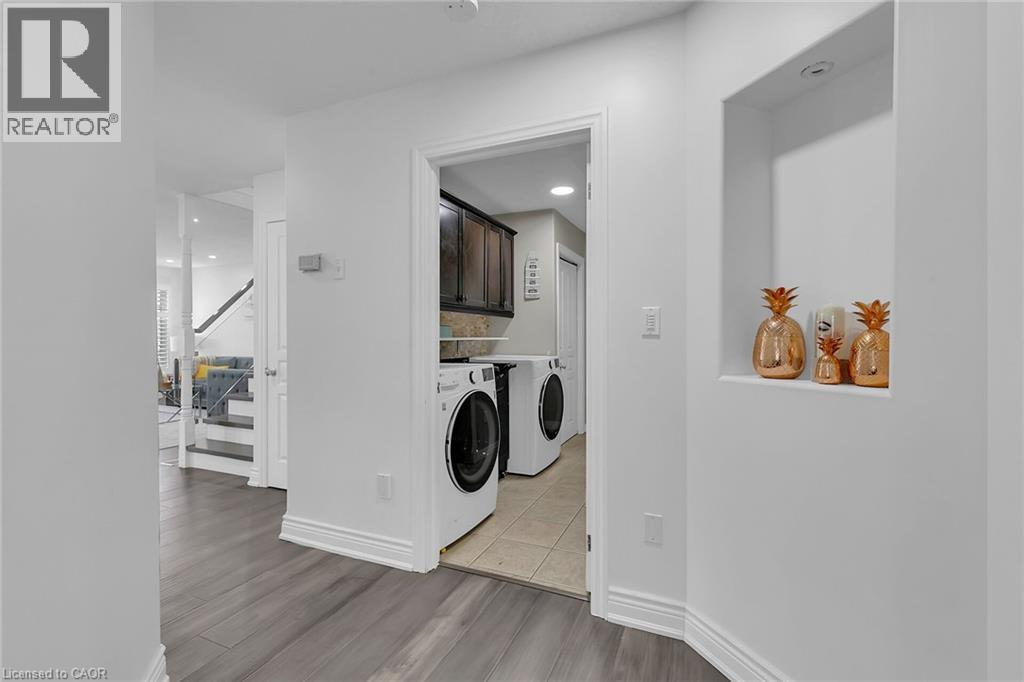 956 Banffshire Court, Kitchener, Ontario  N2R 1W8 - Photo 36 - 40816216