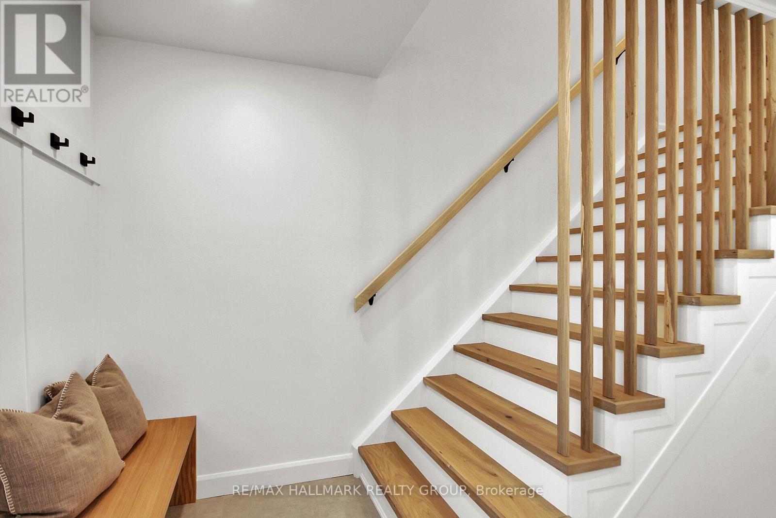 26 Raftus Circle, Ottawa, Ontario  K2J 1J3 - Photo 4 - X12936416