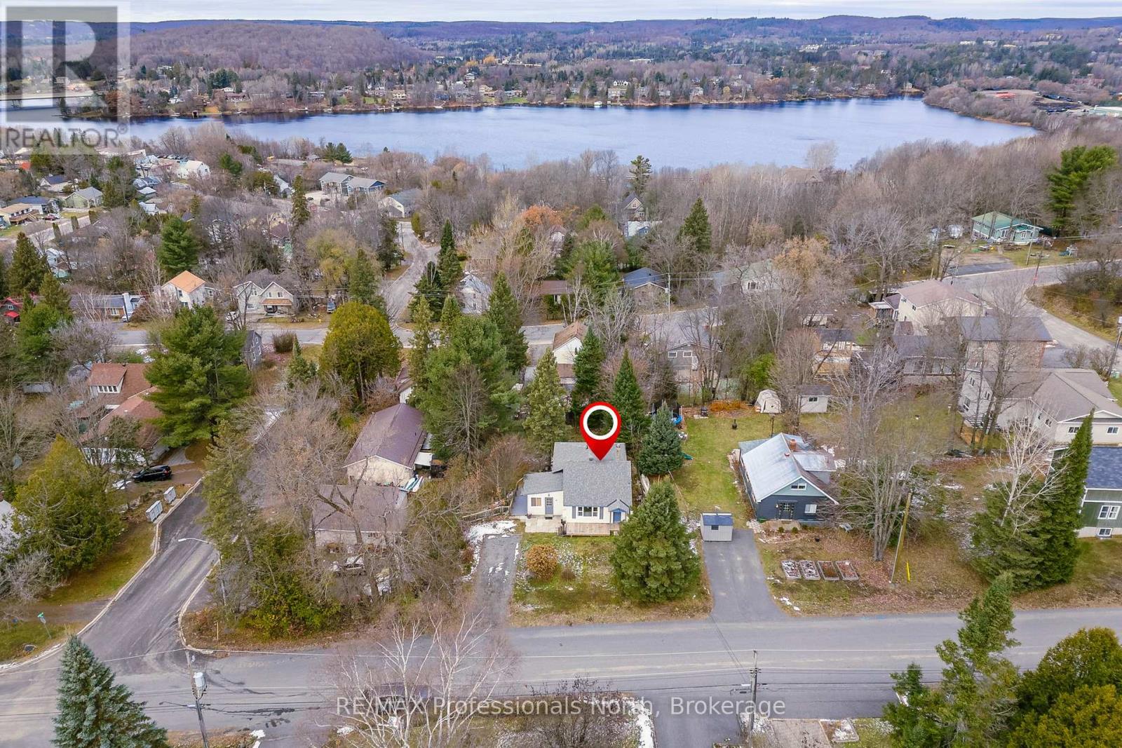 18 George Street, Huntsville, Ontario  P1H 1T9 - Photo 30 - X12936364