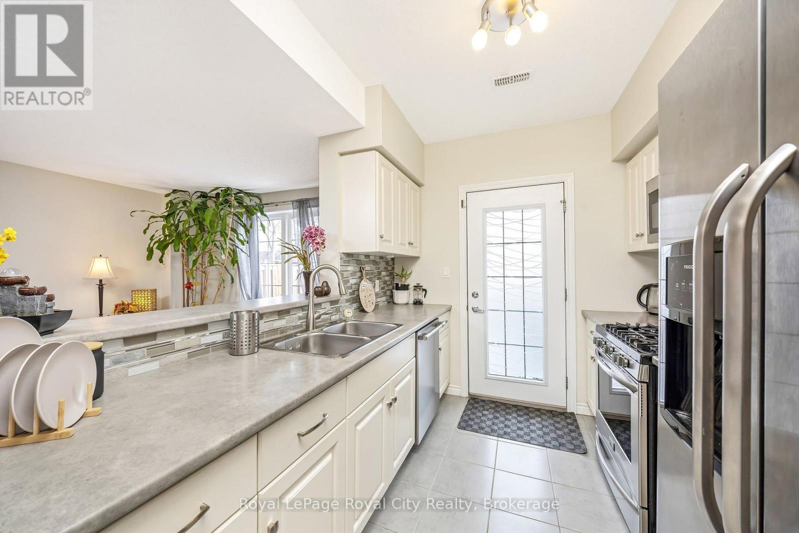 19b Guthrie Lane, Guelph/eramosa, Ontario N0B 2K0 - Photo 17 - X12936402