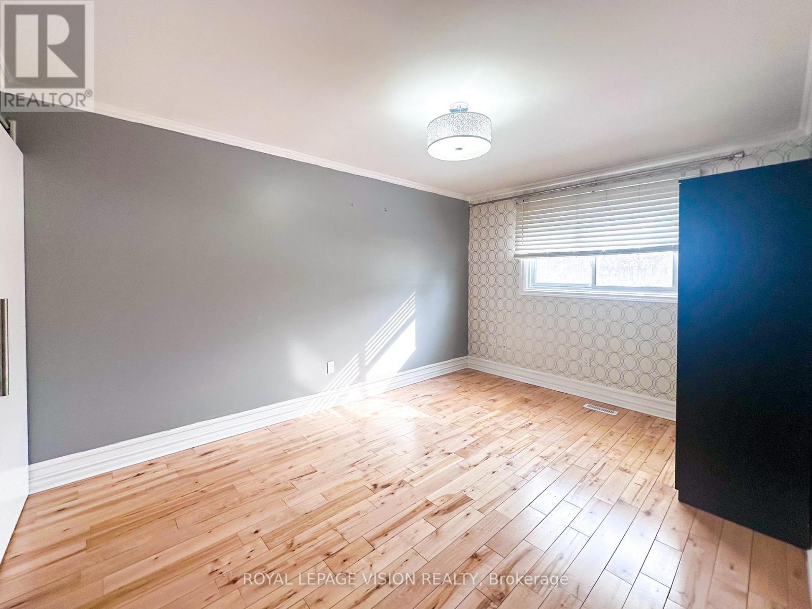 32 Goldring Drive, Whitby, Ontario  L1P 1C1 - Photo 12 - E12840432