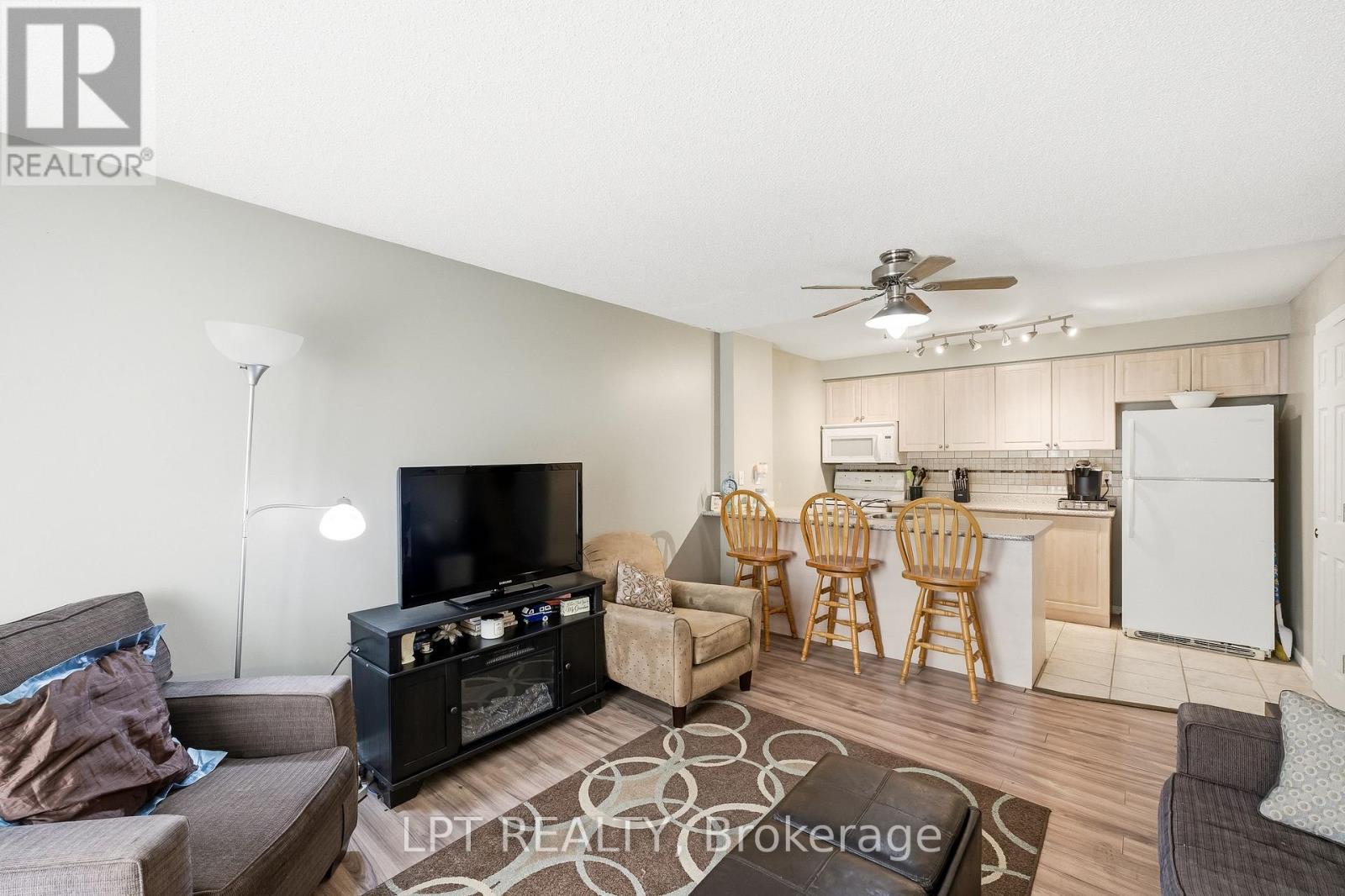 107 - 83 Aspen Springs Drive, Clarington, Ontario L1C 5J7 - Photo 11 - E12933558