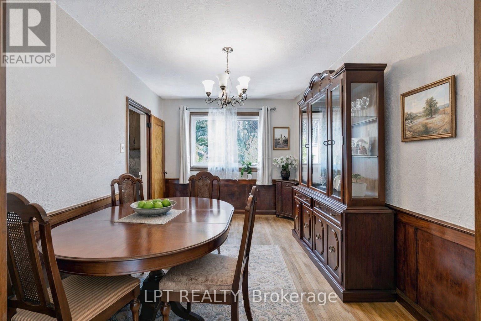 89 Highfield Road, Toronto, Ontario  M4L 2T9 - Photo 14 - E12935116