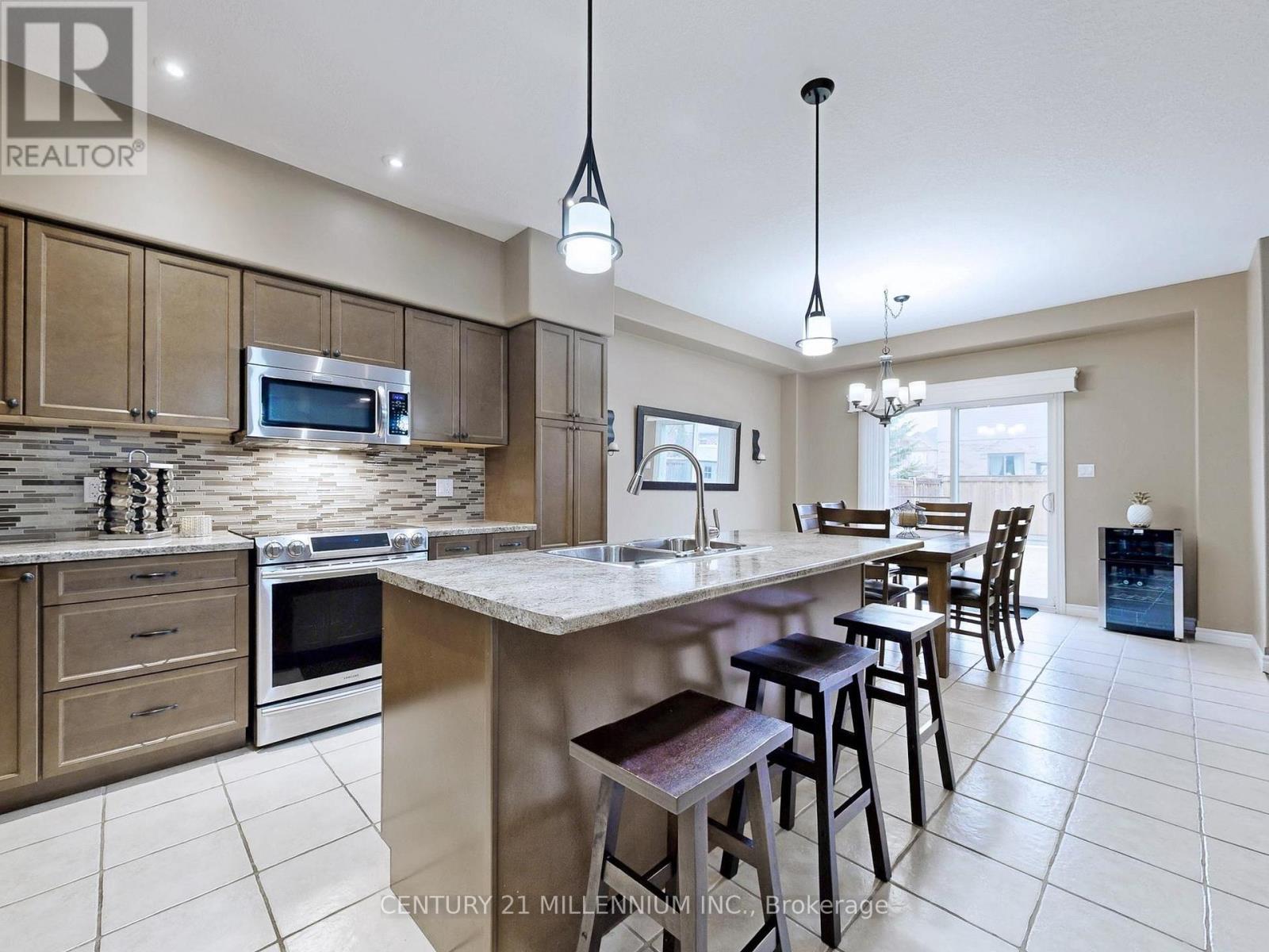 56 Irwin Crescent, New Tecumseth, Ontario  L9R 0G6 - Photo 7 - N12935690