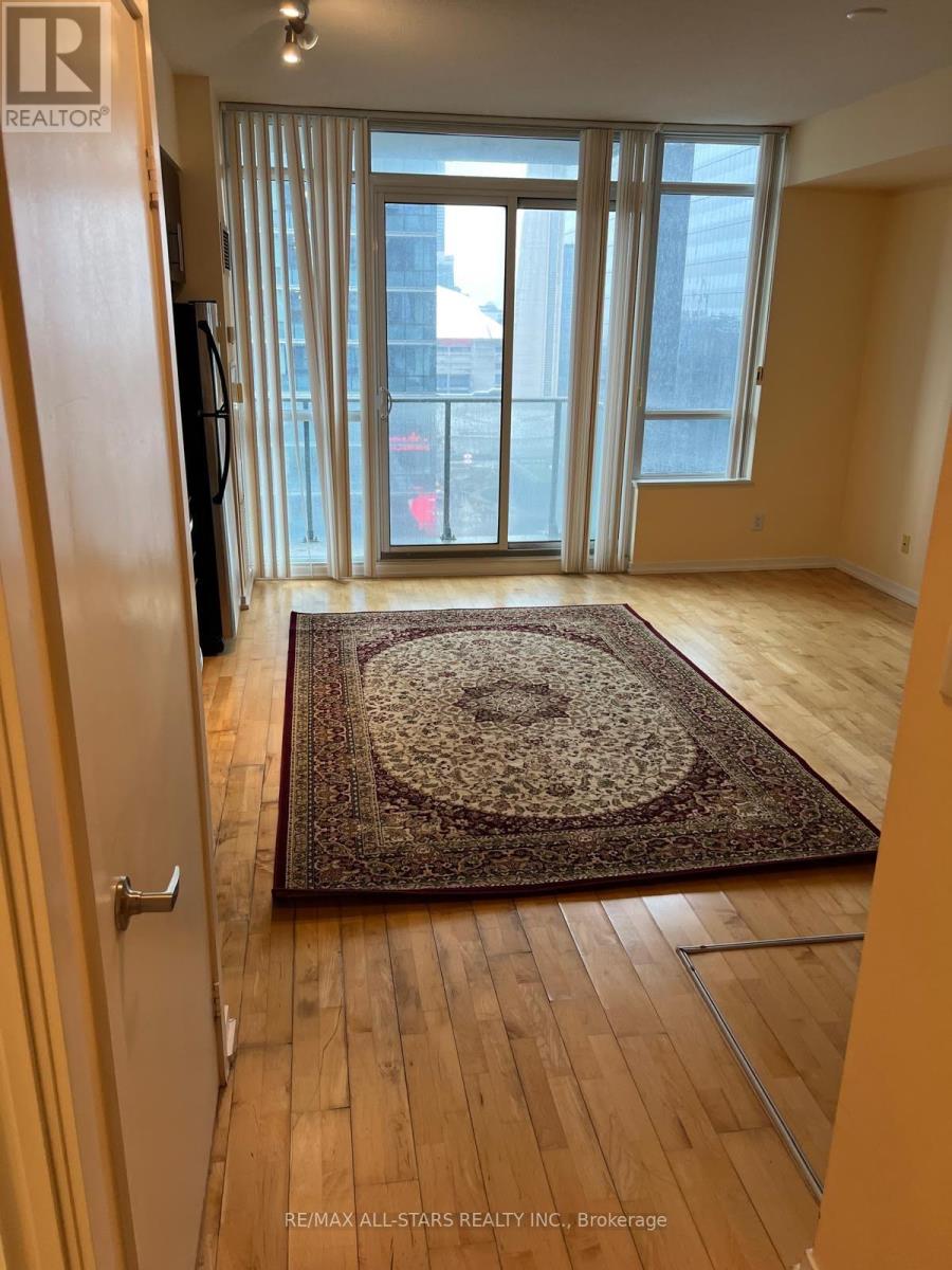 1604 - 65 Bremner Boulevard, Toronto, Ontario  M5J 0A7 - Photo 12 - C12936346