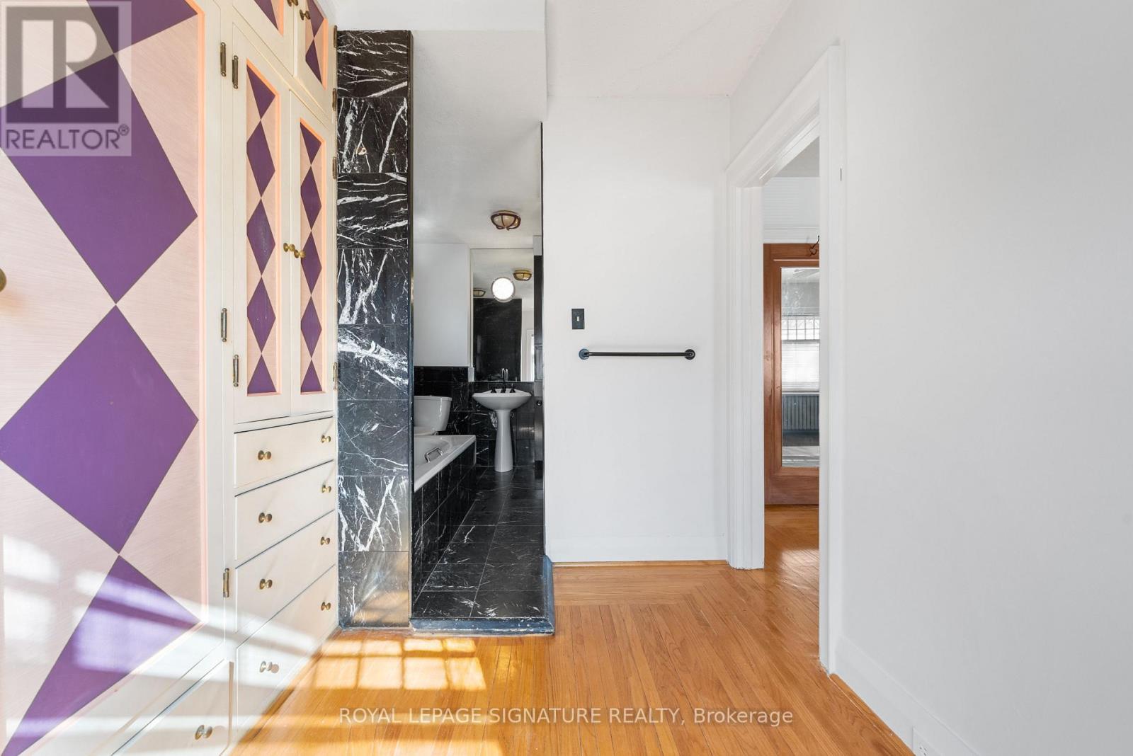 57 St Edmunds Drive, Toronto, Ontario  M4N 2P8 - Photo 34 - C12936386