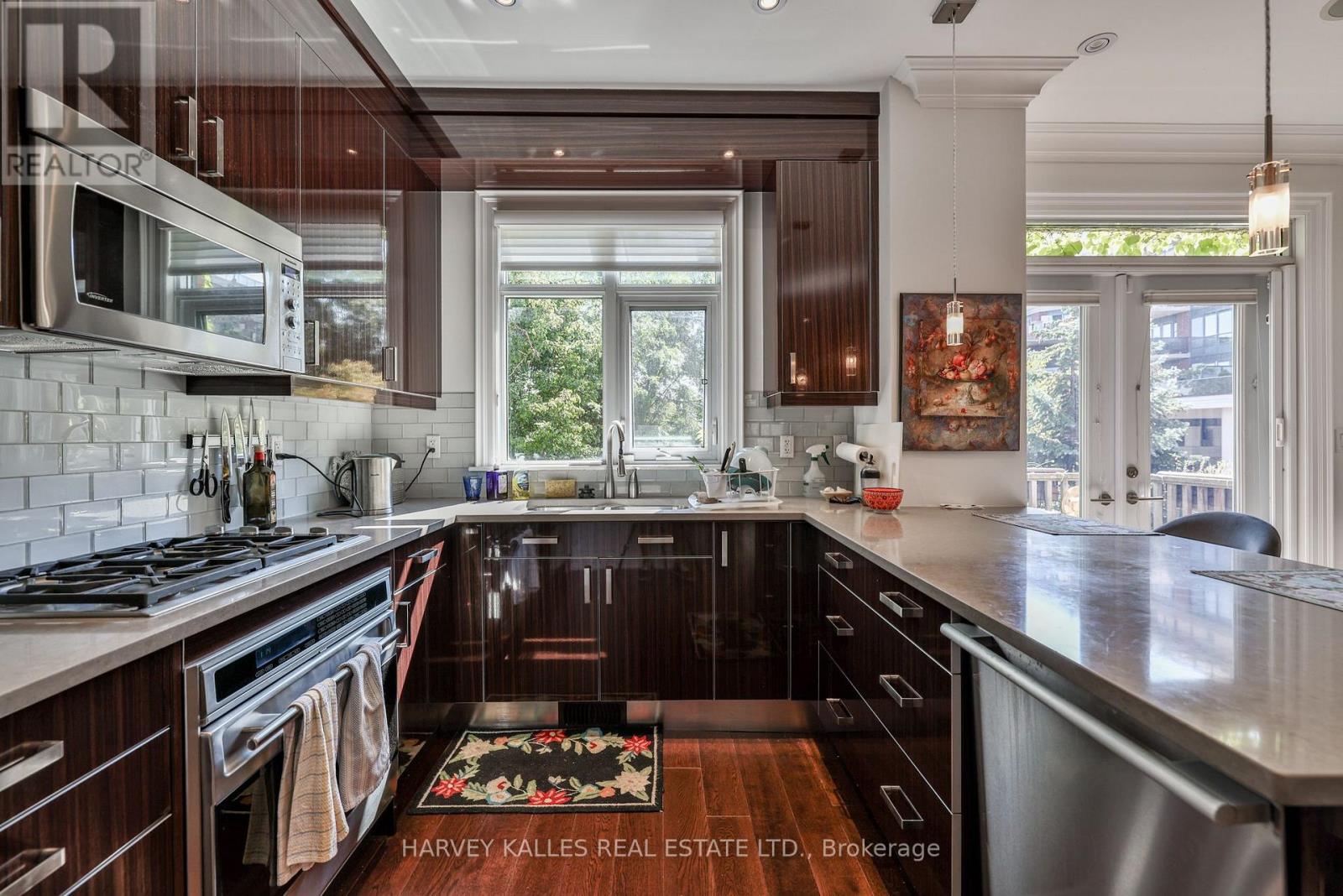 417 St Germain Avenue, Toronto, Ontario  M5M 1T7 - Photo 21 - C12936392