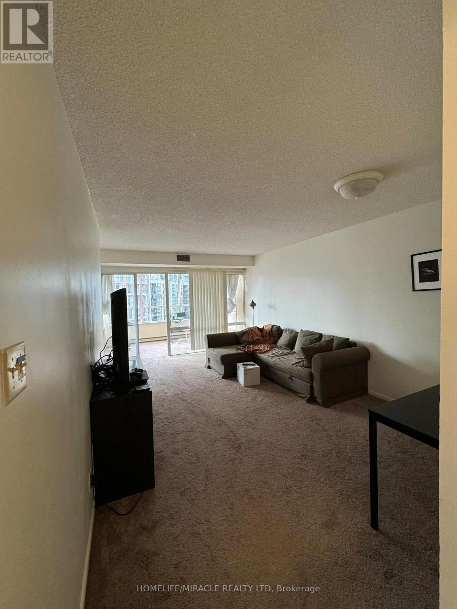 1907 - 717 Bay Street, Toronto, Ontario  M5G 2J9 - Photo 5 - C12936394