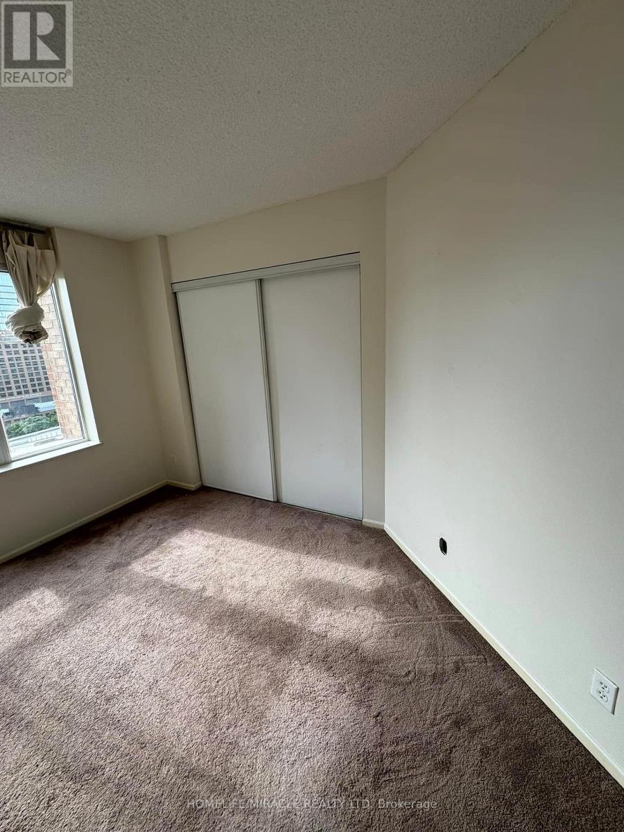 1907 - 717 Bay Street, Toronto, Ontario  M5G 2J9 - Photo 9 - C12936394