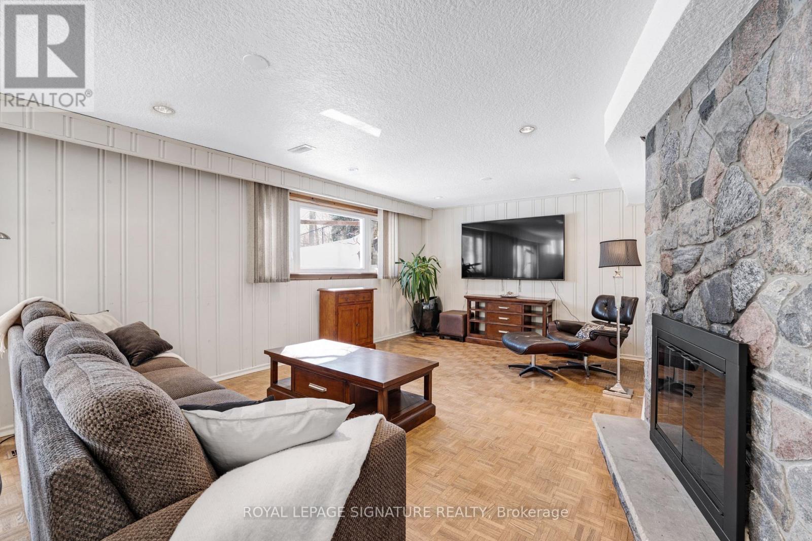 57 Forest Grove Drive, Toronto, Ontario  M2K 1Z4 - Photo 24 - C12936404