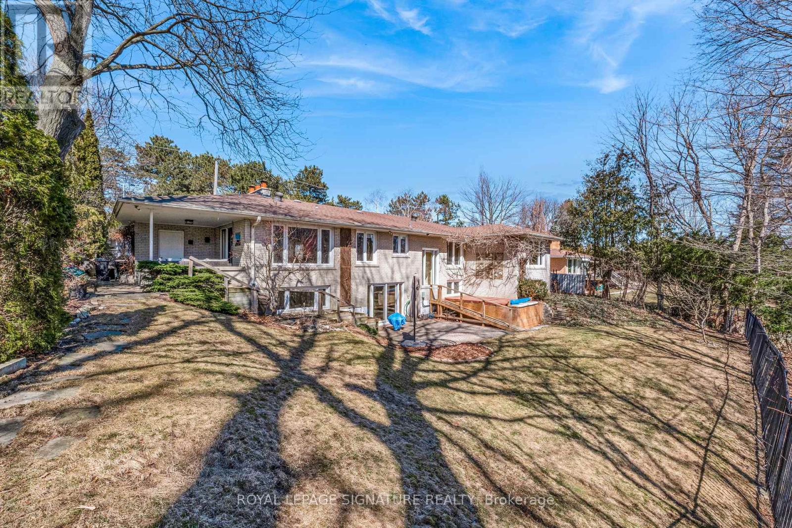 57 Forest Grove Drive, Toronto, Ontario  M2K 1Z4 - Photo 34 - C12936404