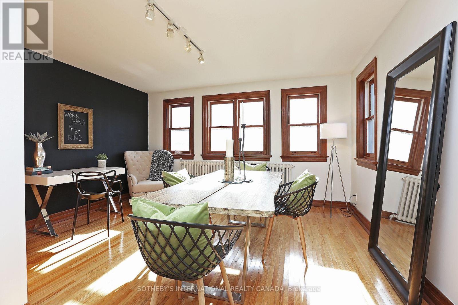 Upper - 19 Melgund Road, Toronto, Ontario  M5R 1Z9 - Photo 11 - C12936418