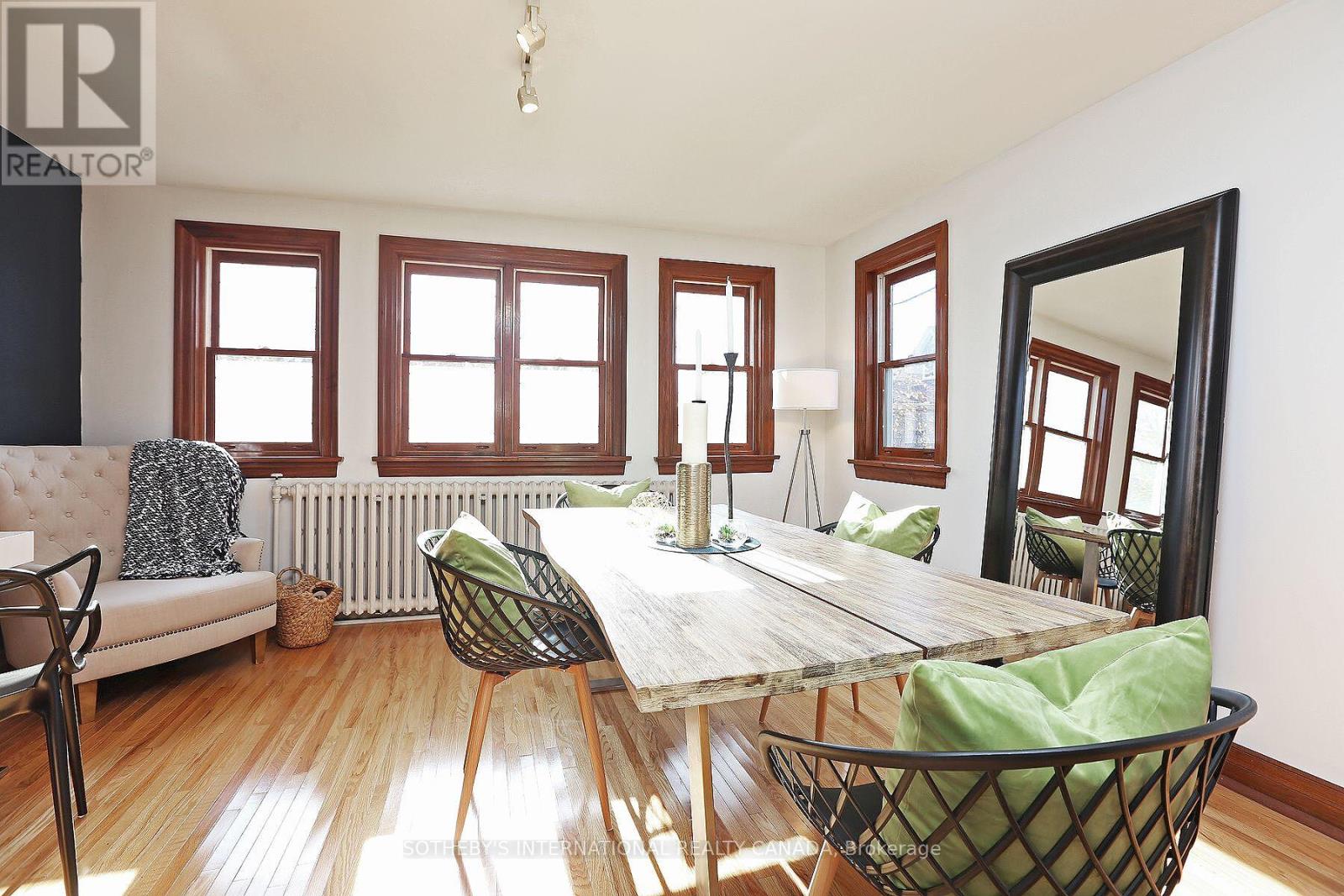 Upper - 19 Melgund Road, Toronto, Ontario  M5R 1Z9 - Photo 13 - C12936418