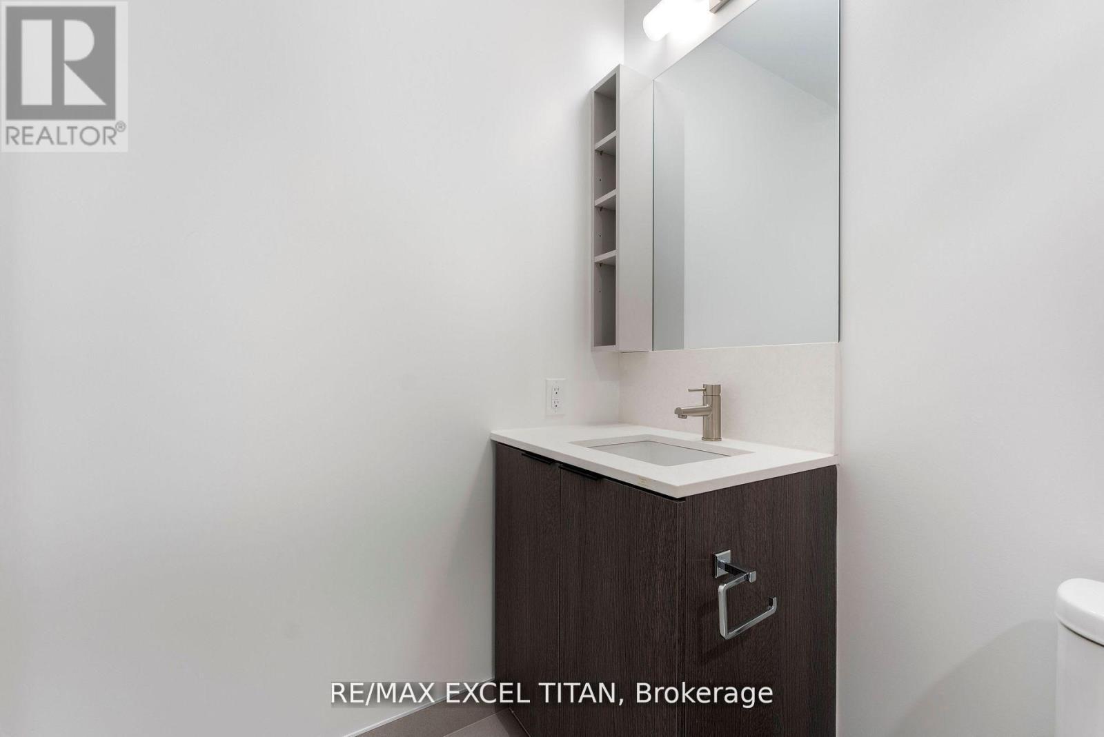 4803 - 55 Mercer Street, Toronto, Ontario  M5V 0W4 - Photo 10 - C12936434