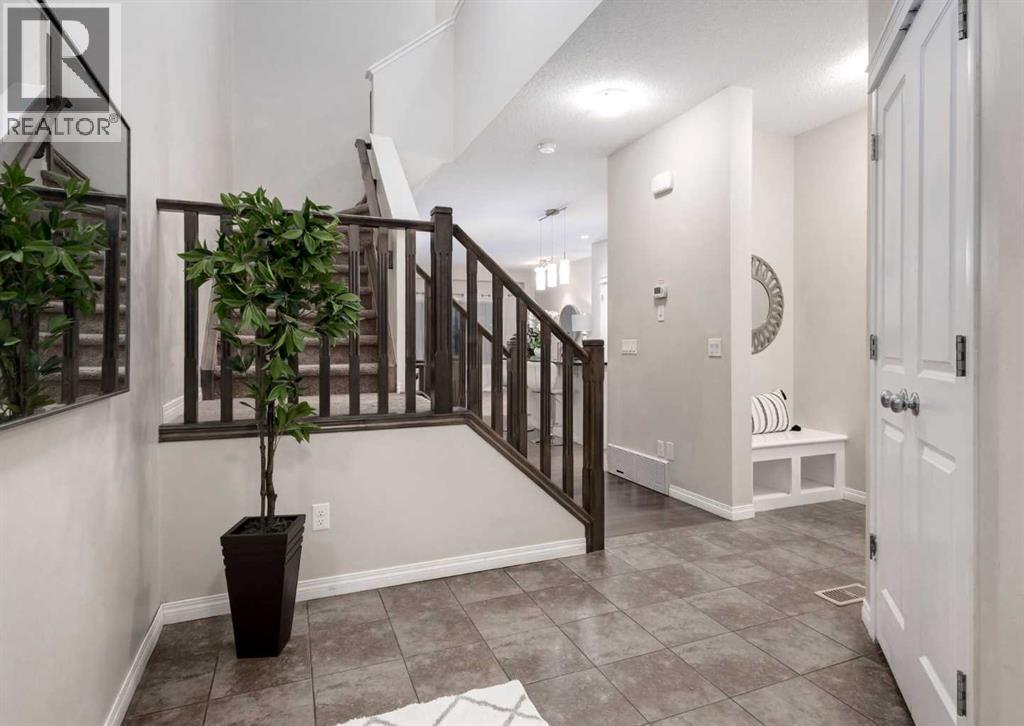 63 Panton Way NW, Calgary, Alberta  T3K 0X6 - Photo 4 - A2283741