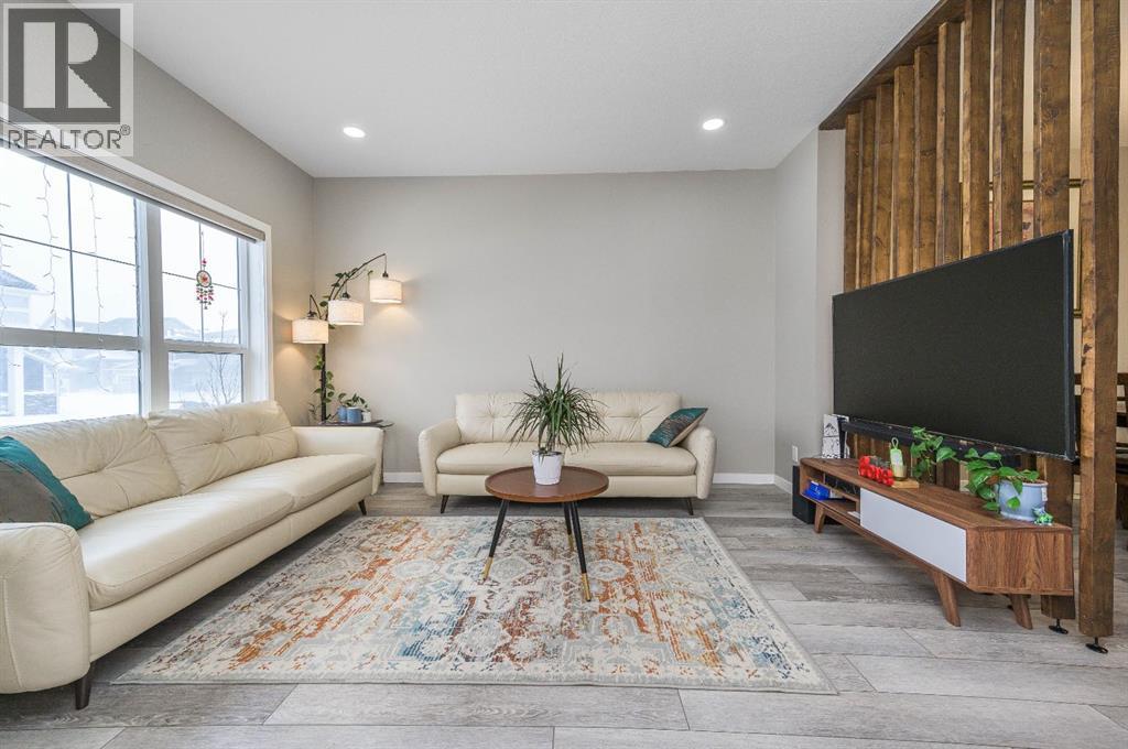 2049 Cobblespring Avenue SW, Airdrie, Alberta  T4B 5M1 - Photo 6 - A2291494