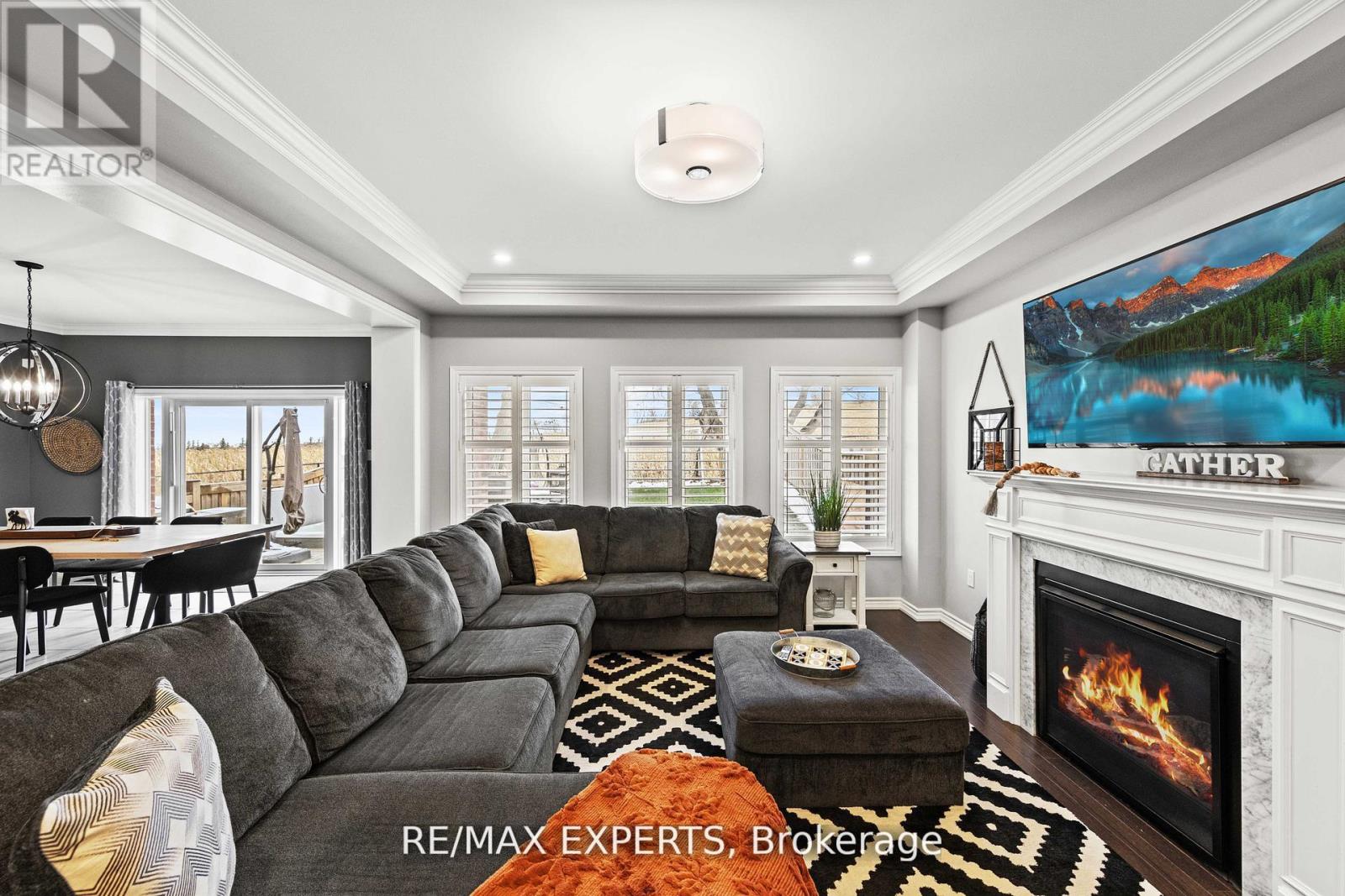 48 Manor Glen Crescent, East Gwillimbury (Mt Albert), Ontario  L0G 1M0 - Photo 11 - N12936420