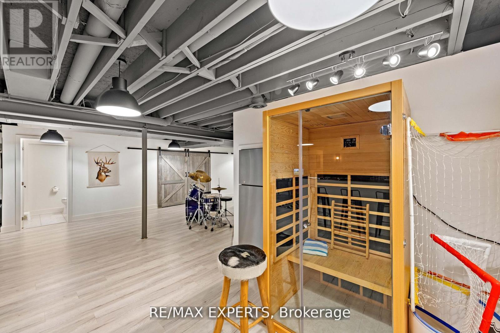 48 Manor Glen Crescent, East Gwillimbury (Mt Albert), Ontario  L0G 1M0 - Photo 42 - N12936420