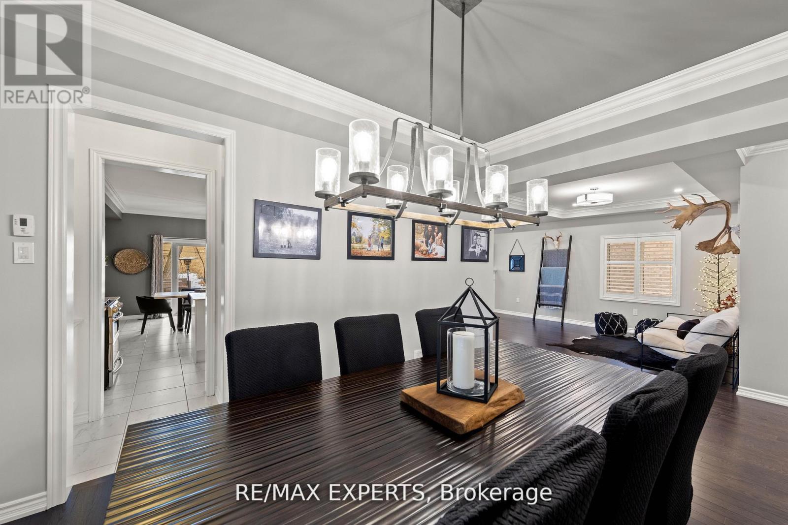 48 Manor Glen Crescent, East Gwillimbury (Mt Albert), Ontario  L0G 1M0 - Photo 8 - N12936420