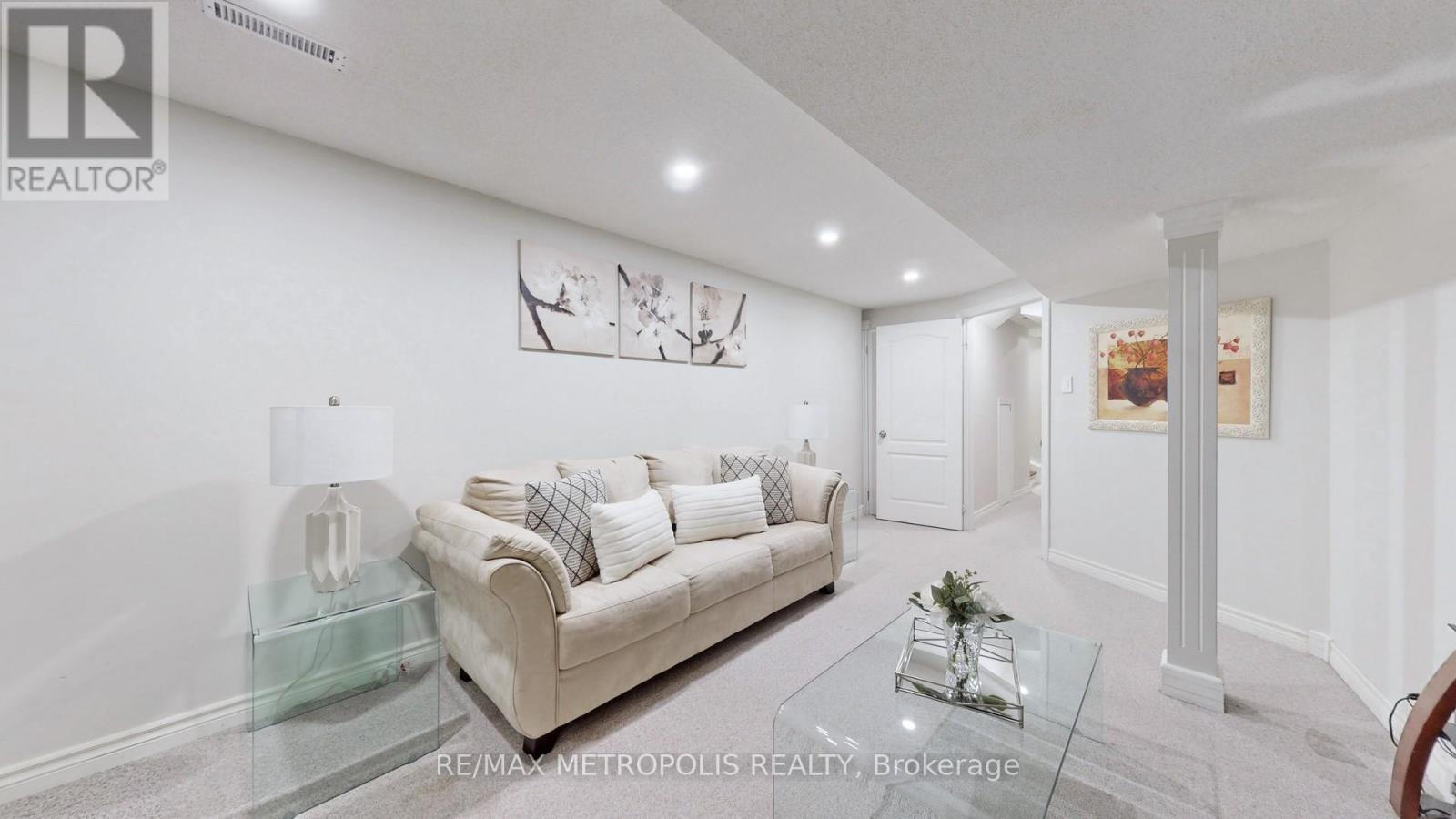 220 Deepsprings Crescent, Vaughan, Ontario  L6A 3W1 - Photo 38 - N12936428