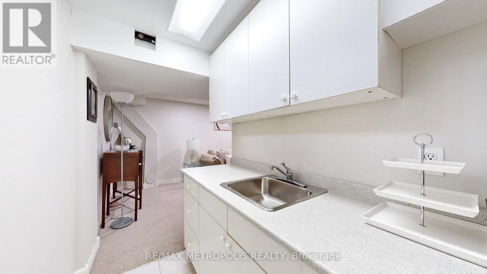 220 Deepsprings Crescent, Vaughan, Ontario  L6A 3W1 - Photo 40 - N12936428