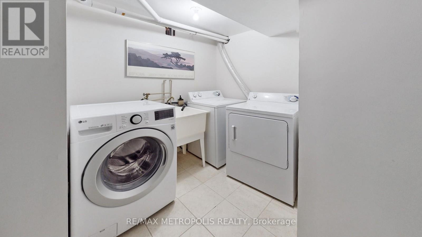 220 Deepsprings Crescent, Vaughan, Ontario  L6A 3W1 - Photo 43 - N12936428