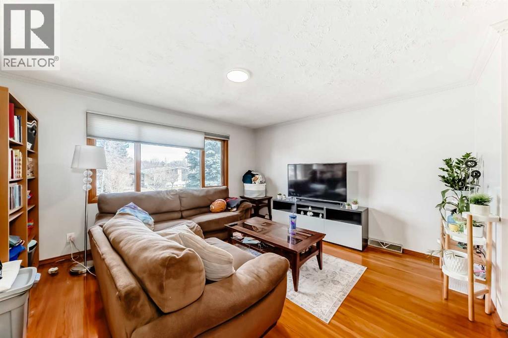 1415 Rosehill Drive Nw, Calgary, Alberta  T2K 1M3 - Photo 13 - A2295667