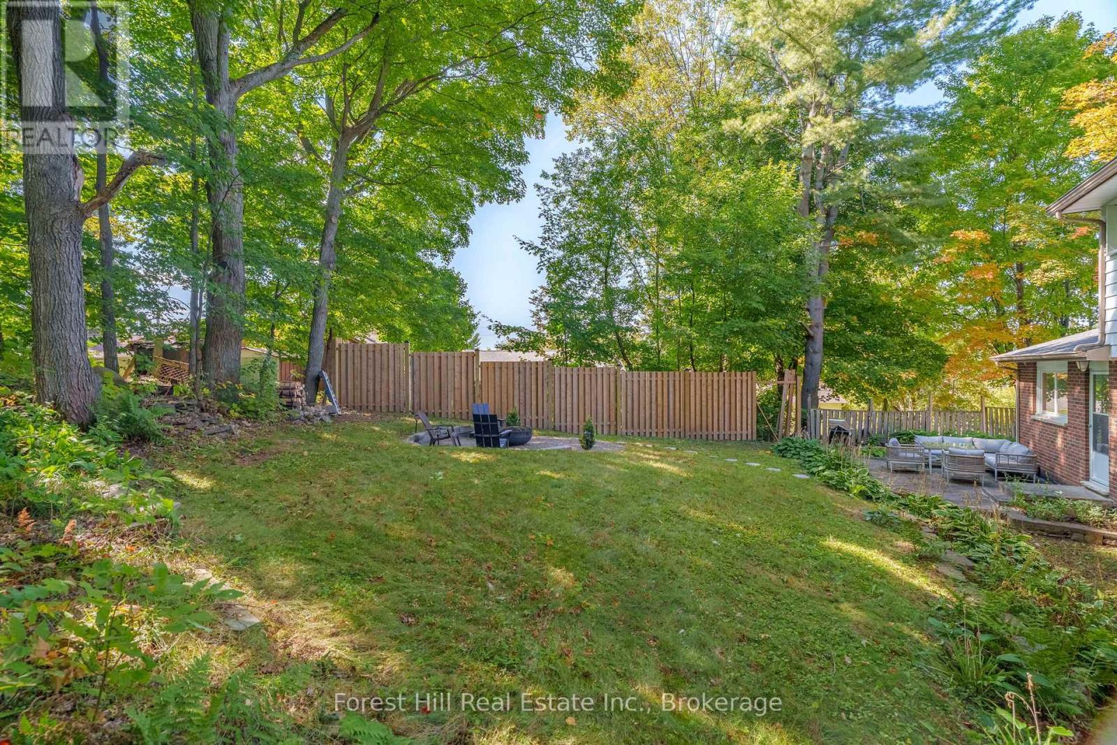1 Maplecrest Court, Huntsville, Ontario  P1H 1G2 - Photo 39 - X12827366
