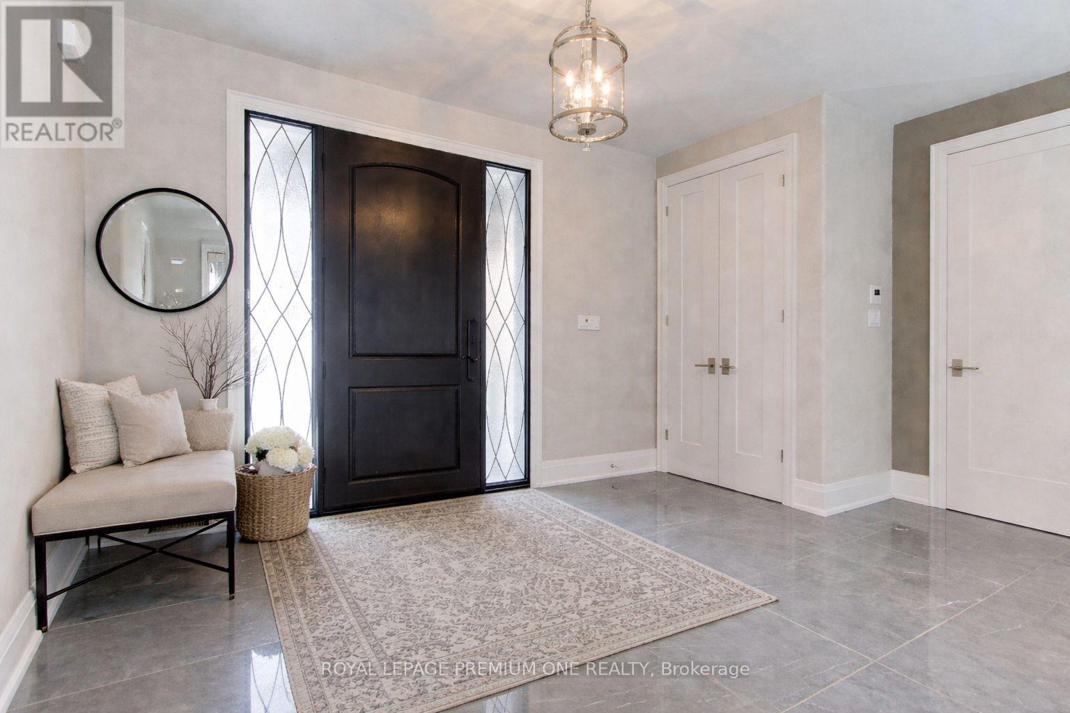 211 Pine Avenue, Caledon, Ontario  L7E 3S7 - Photo 4 - W12923440