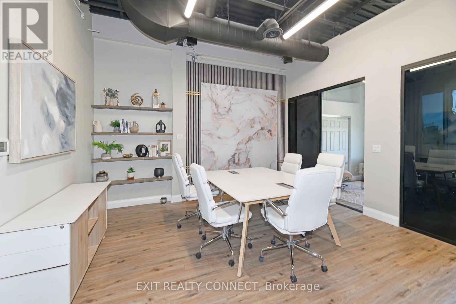 208 - 3485 Rebecca Street, Oakville, Ontario  L6L 6X9 - Photo 6 - W12936360