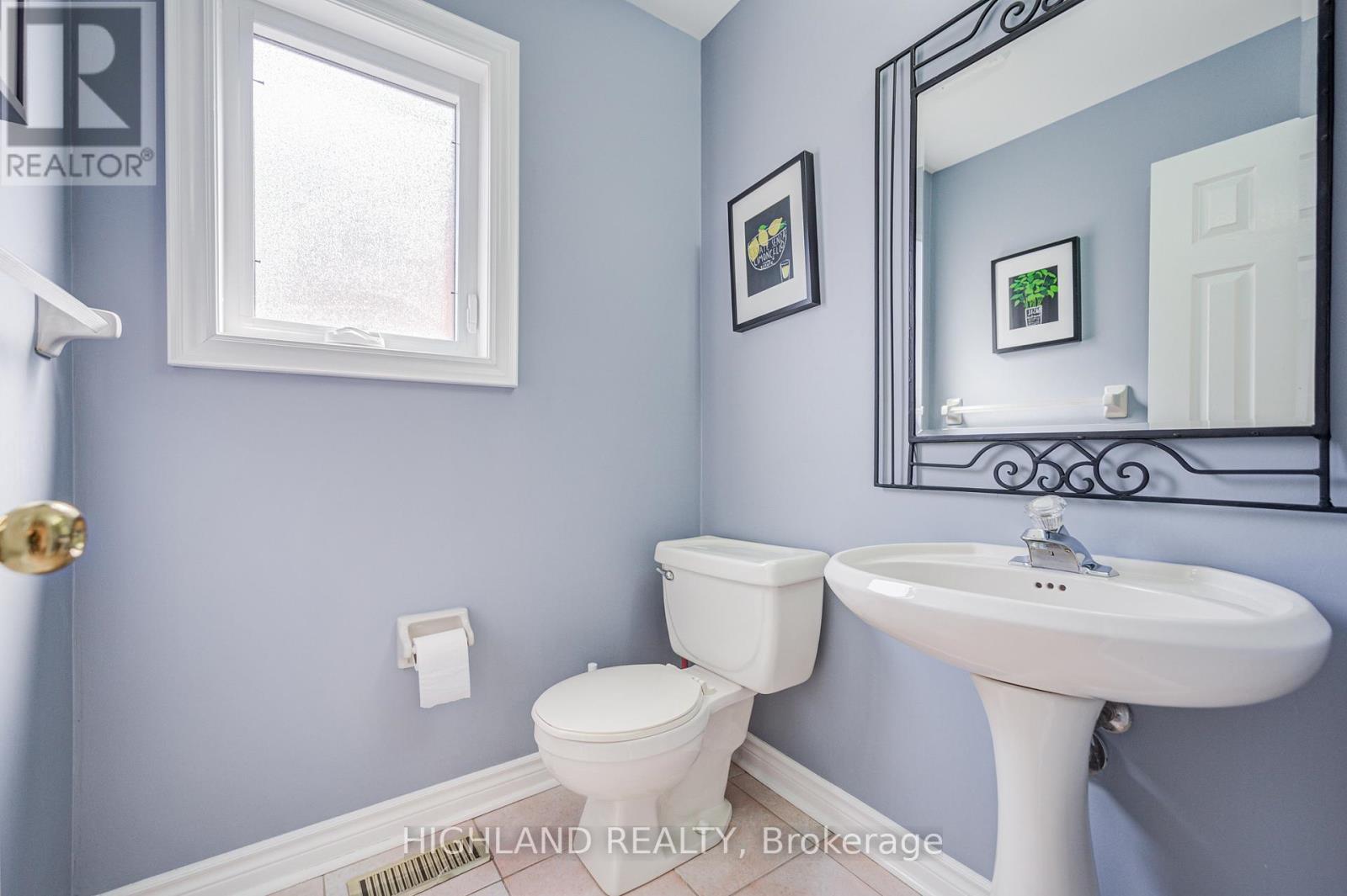 1472 Bayshire Drive, Oakville, Ontario  L6H 6E6 - Photo 27 - W12936432