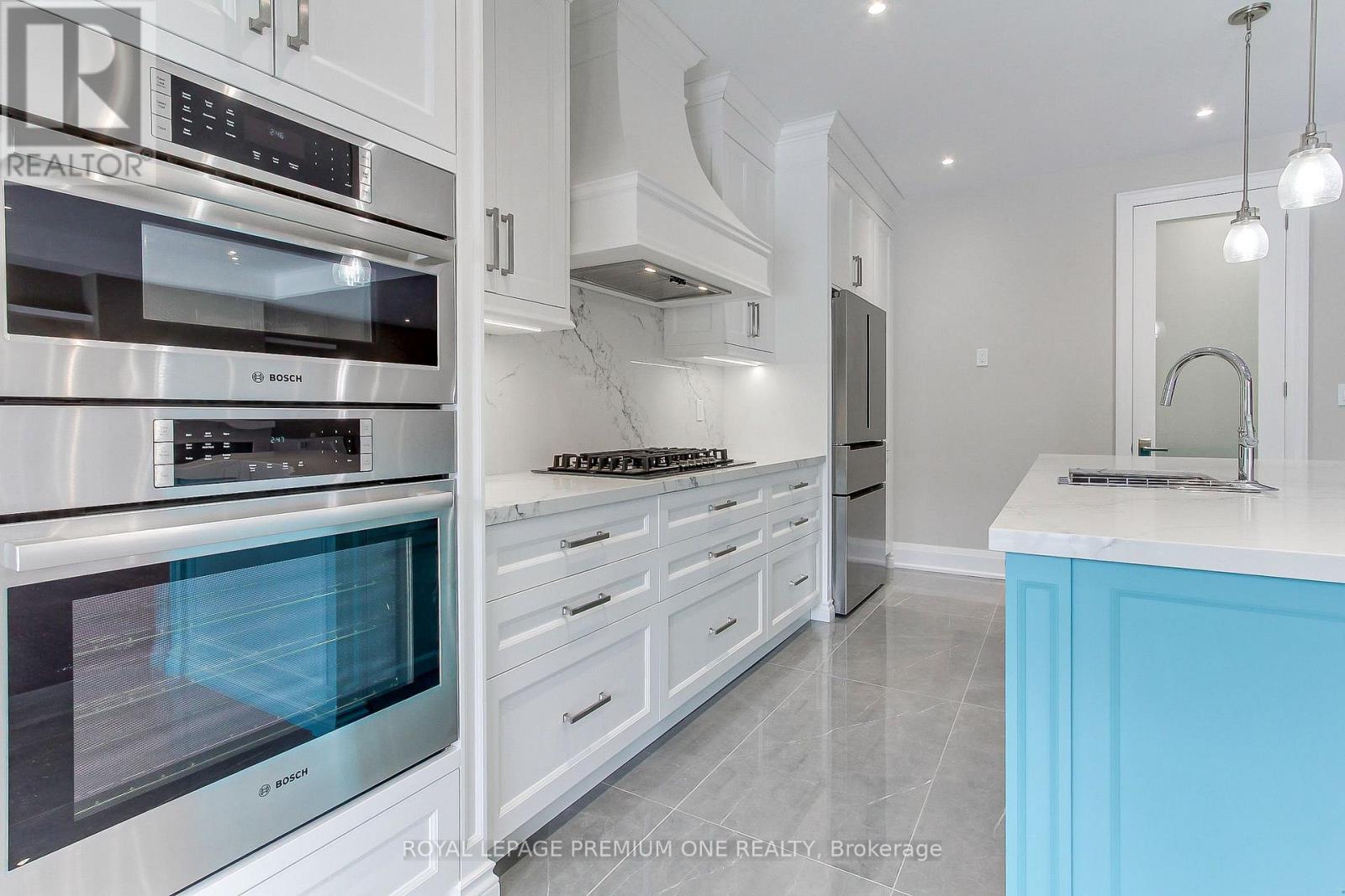 211 Pine Avenue, Caledon, Ontario  L7E 3S7 - Photo 14 - W12923440