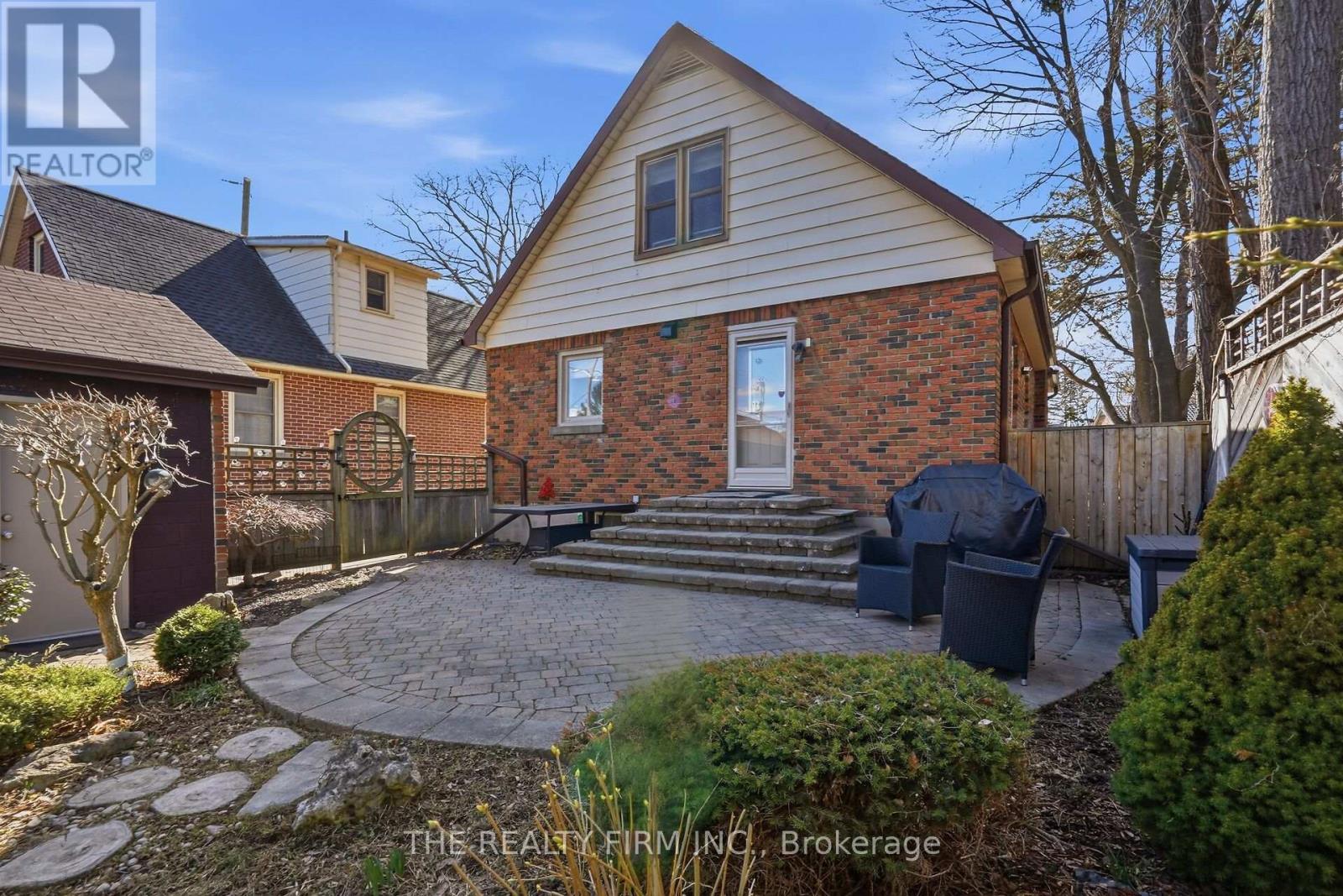 362 Ridout Street S, London South, Ontario  N6C 3Z5 - Photo 42 - X12935324