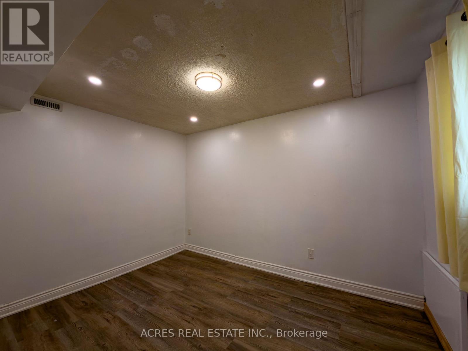 20 Gladeside Place W, Brampton, Ontario  L6S 1X3 - Photo 13 - W12934940