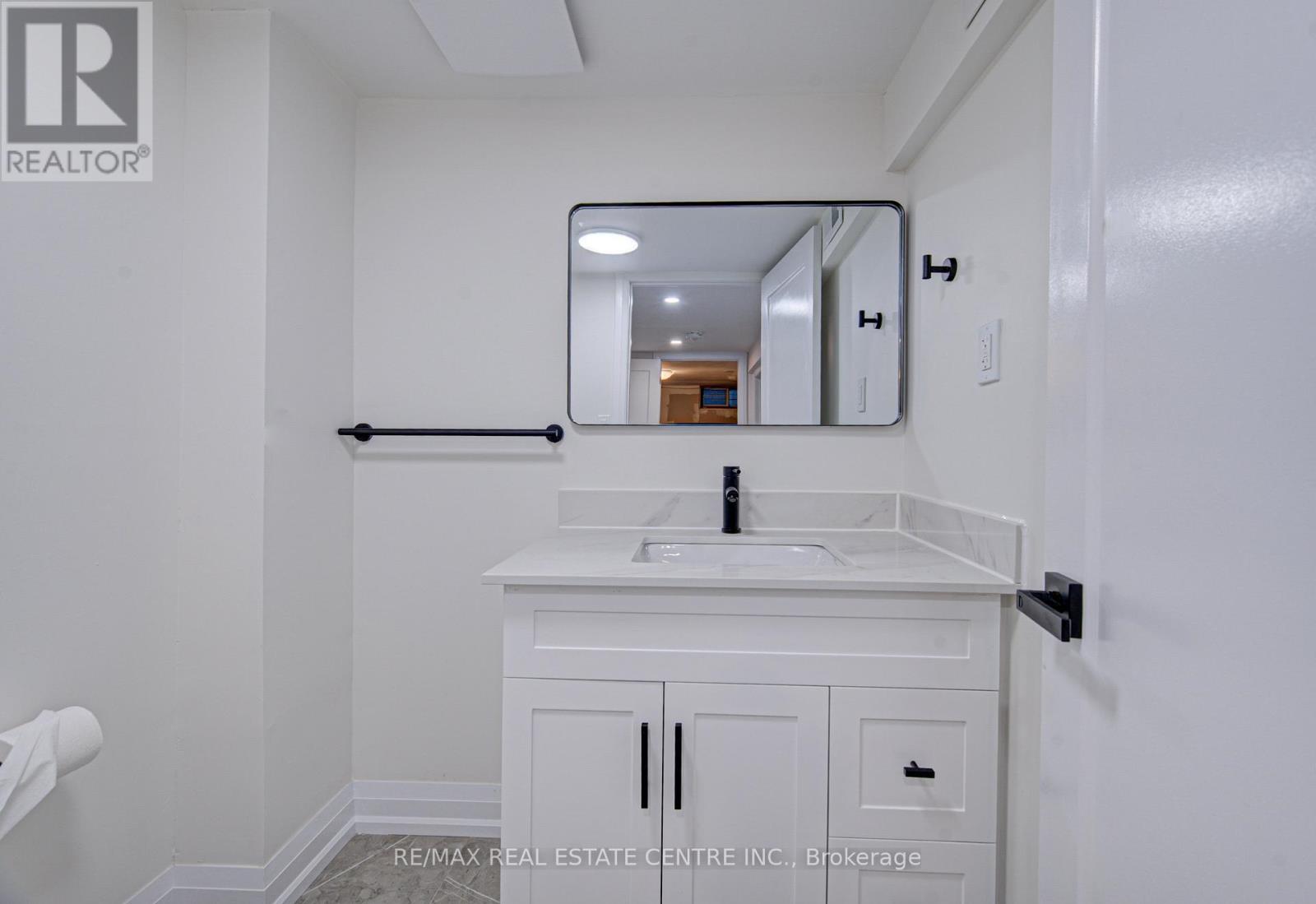 2 - 383 Rexford Drive, Hamilton, Ontario  L8W 2M4 - Photo 21 - X12932028