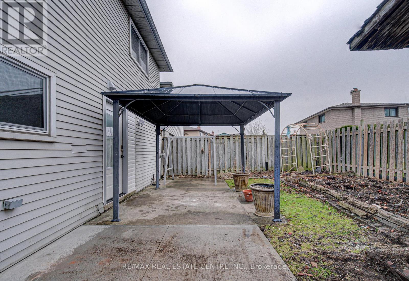 2 - 383 Rexford Drive, Hamilton, Ontario  L8W 2M4 - Photo 23 - X12932028