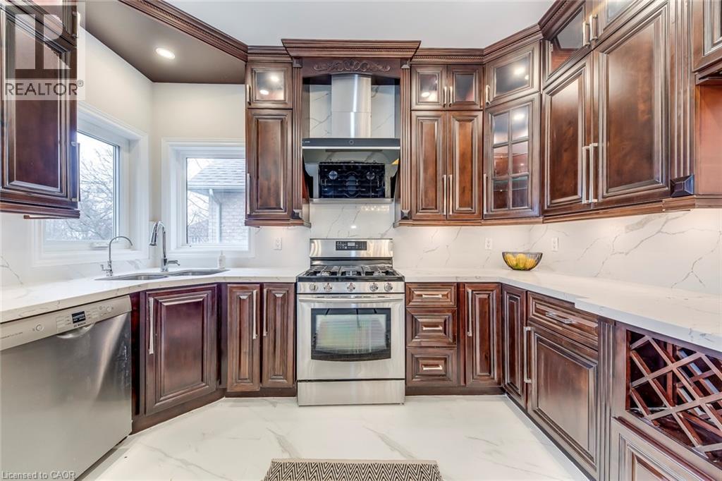 2201 Galloway Drive, Oakville, Ontario  L6H 5M1 - Photo 17 - 40816208