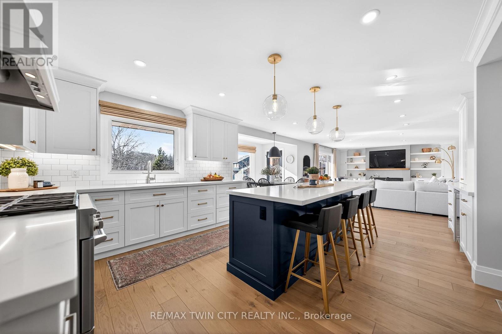 553 Sandbrooke Court, Waterloo, Ontario  N2T 2H4 - Photo 13 - X12936400