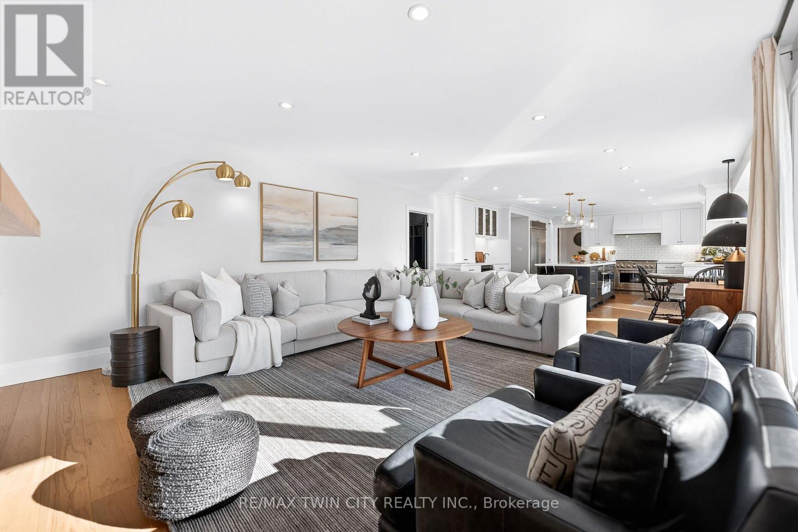 553 Sandbrooke Court, Waterloo, Ontario  N2T 2H4 - Photo 19 - X12936400