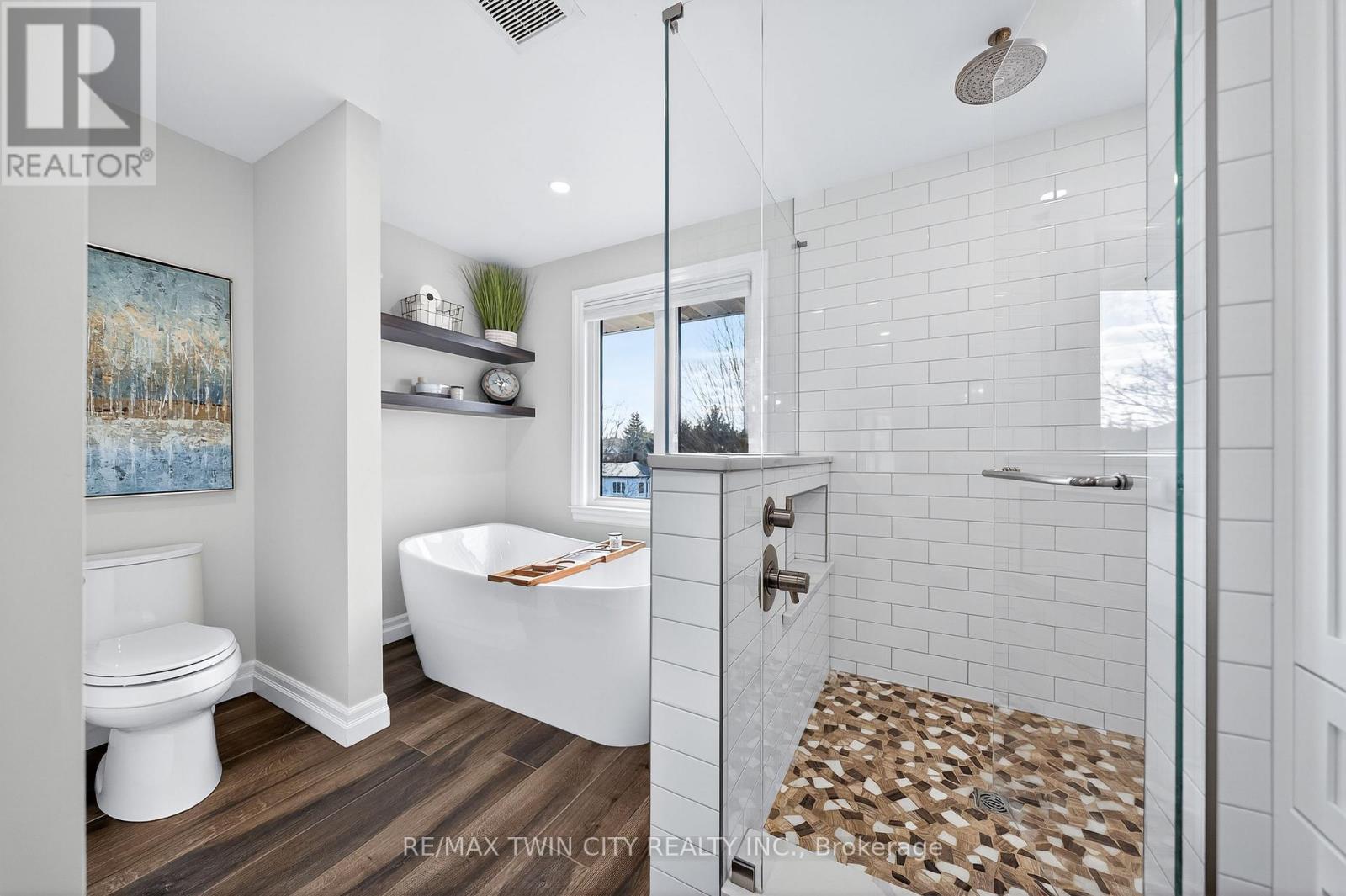 553 Sandbrooke Court, Waterloo, Ontario  N2T 2H4 - Photo 27 - X12936400