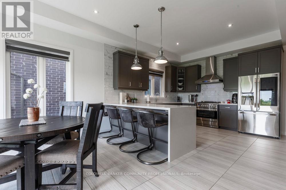 102 Greenwich Avenue, Hamilton, Ontario  L8J 0L6 - Photo 11 - X12936430