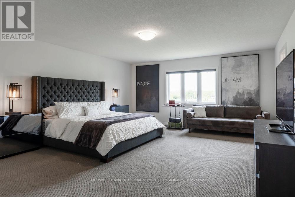 102 Greenwich Avenue, Hamilton, Ontario  L8J 0L6 - Photo 21 - X12936430