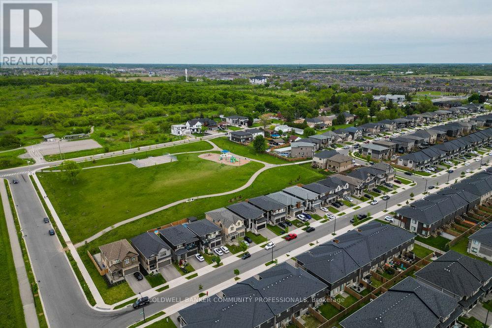 102 Greenwich Avenue, Hamilton, Ontario  L8J 0L6 - Photo 42 - X12936430