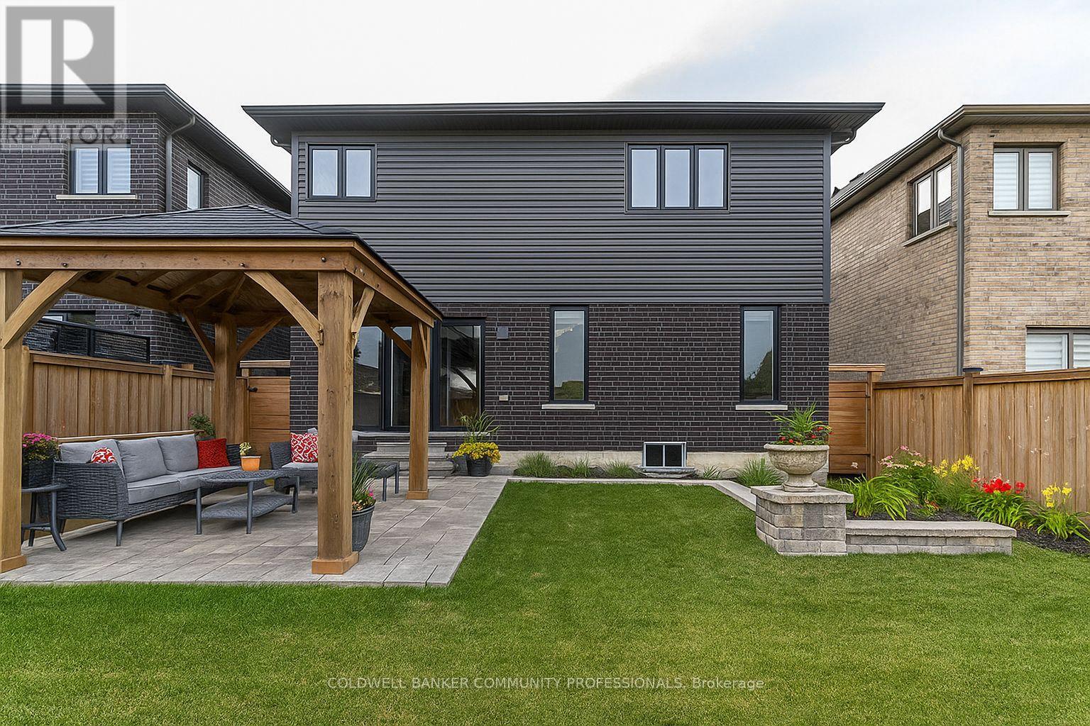 102 Greenwich Avenue, Hamilton, Ontario  L8J 0L6 - Photo 49 - X12936430