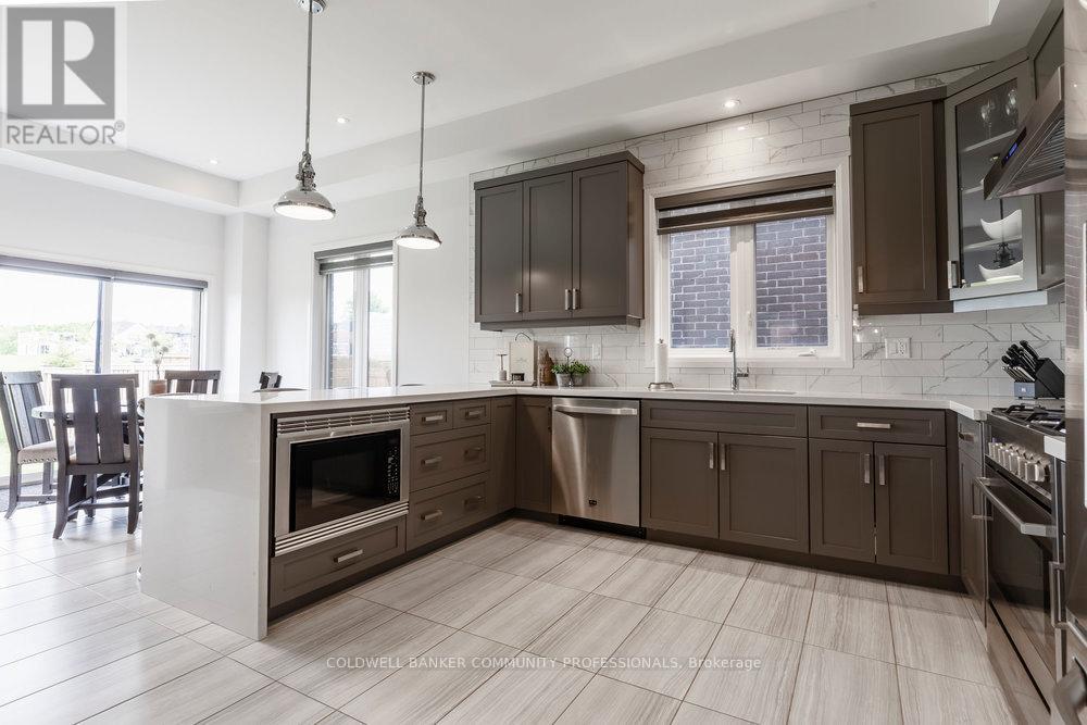 102 Greenwich Avenue, Hamilton, Ontario  L8J 0L6 - Photo 7 - X12936430