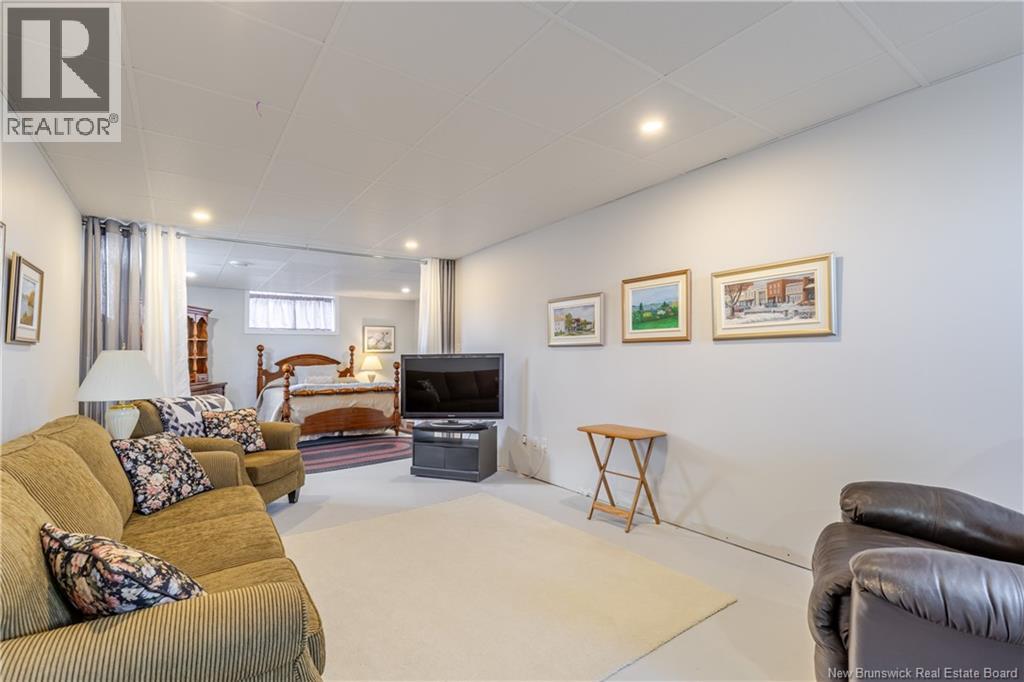 71 Stapleton Street, Fredericton, New Brunswick  E3C 0J5 - Photo 32 - NB135362