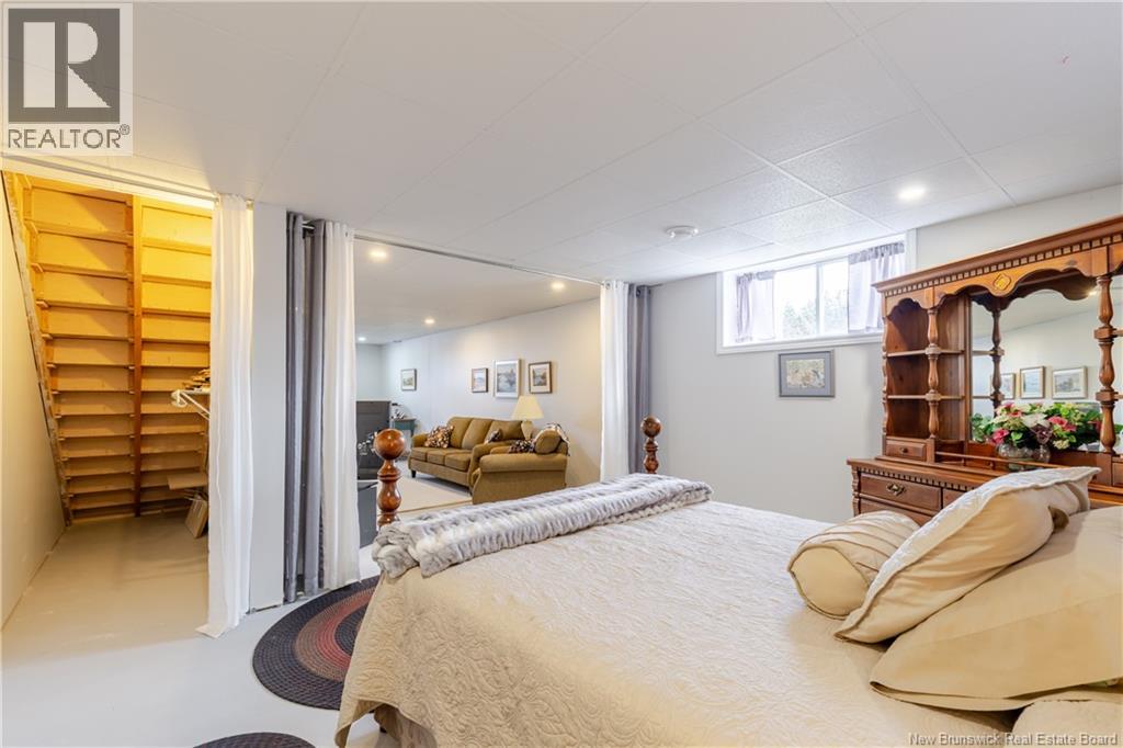 71 Stapleton Street, Fredericton, New Brunswick  E3C 0J5 - Photo 35 - NB135362